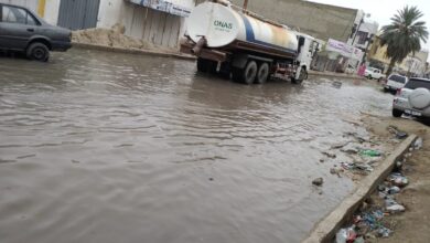 صورة ليومها الثالث على التوالي؛  بلدية عرفات تواصل شفط مياه الأمطار