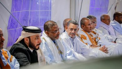 صورة عمدة بلدية عرفات يقيم حفل عشاء على شرف الوفد البلدي القطري