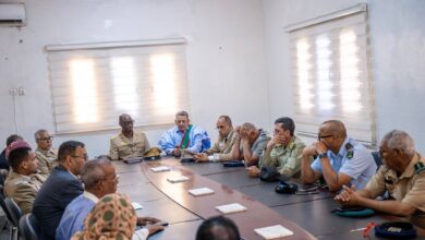 صورة زيارة ميدانية لوالي نواكشوط الجنوبية إلى بلدية عرفات